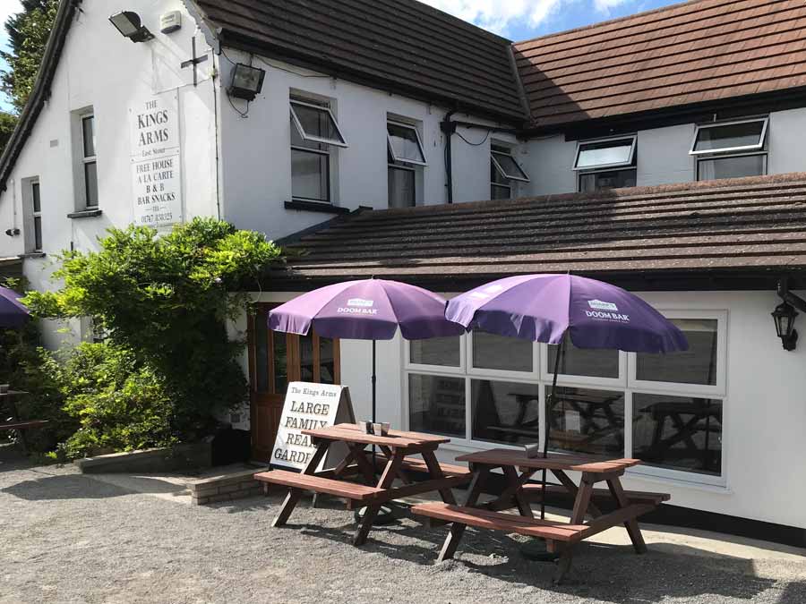 The new bar completes the light and airy contemporary look throughout the Kings Arms East Stour Dorset. The new bar completes the light and airy contemporary look throughout the Kings Arms East Stour Dorset.