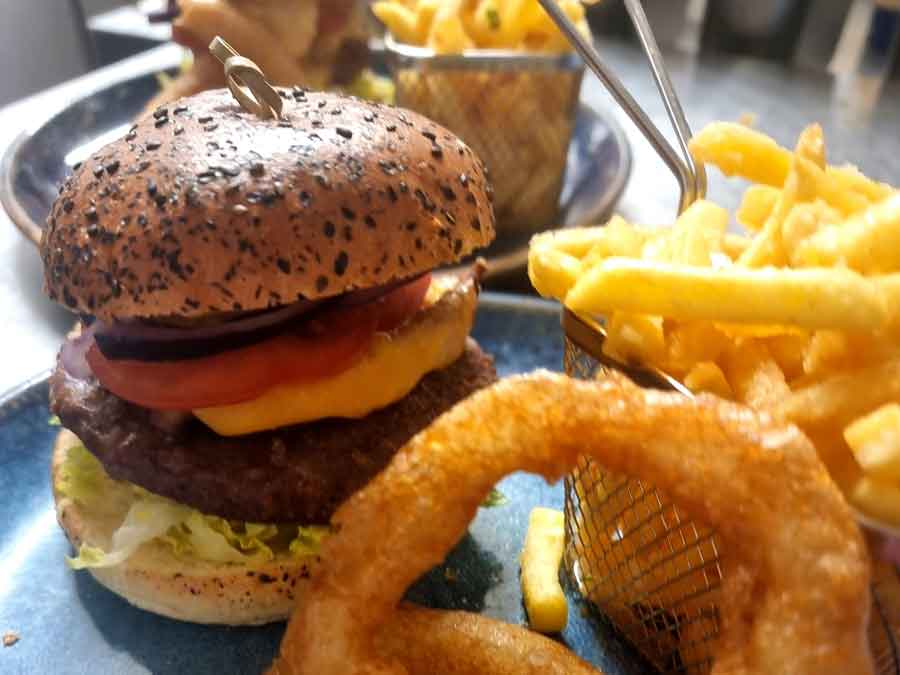 Classic Beef Burger Kings Arms East Stour Dorset